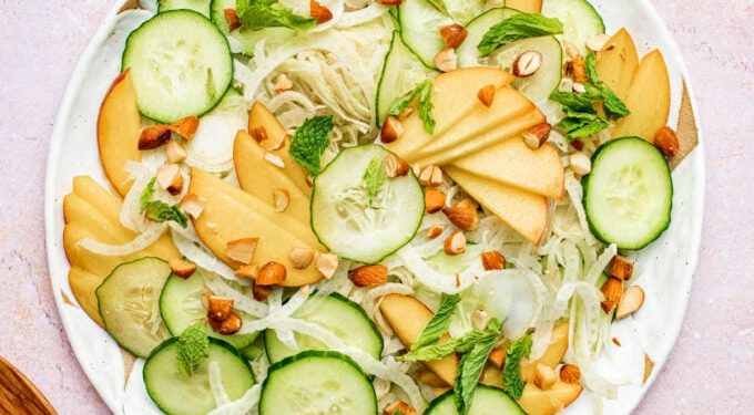 15 Minute Fresh Sliced Cucumber and Fennel Salad